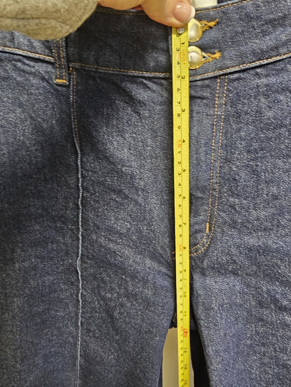 H&M High-Waist Wide Leg Jeans - Picture 9 of 11